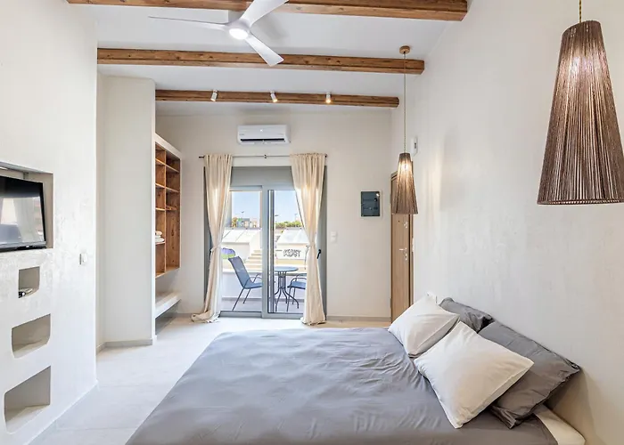 Yvis Boutique House
