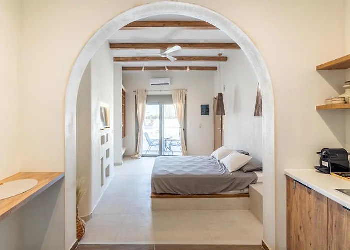 Yvis Boutique House